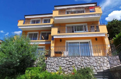 Icici Apartment | Holiday apartment with sea view
