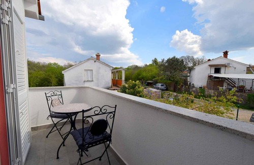 Rasopasno Apartment | Holiday apartment with air conditioning and balcony