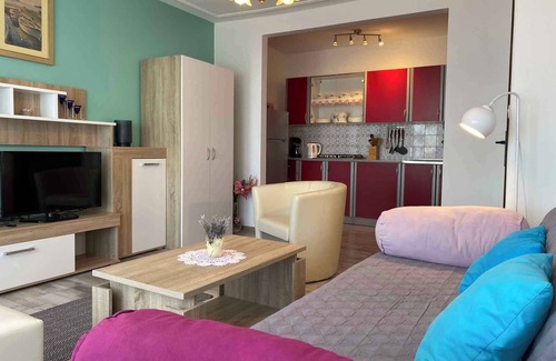 Crveni Vrh Apartment | Holiday apartment with sea view
