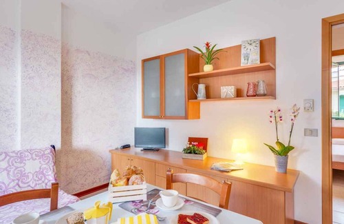 Follonica Apartment | Holiday apartment with air conditioning and outdoor pool