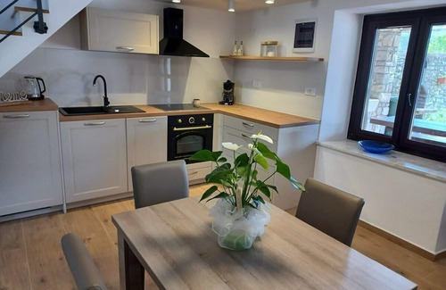 Orihi Apartment | Holiday apartment with air conditioning