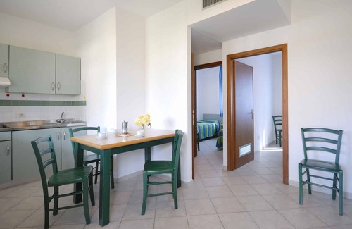 Marina di Cecina Condo | Holiday apartment with air conditioning and outdoor pool