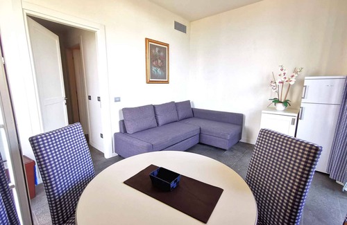 Meina Apartment | Holiday apartment with air conditioning and WLAN