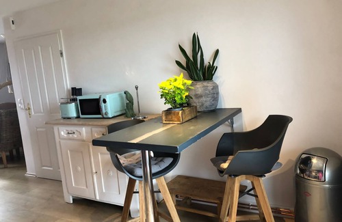 Dagebuell House | HOLIDAY APARTMENT WITH OWN SEA ACCESS AND GARDEN