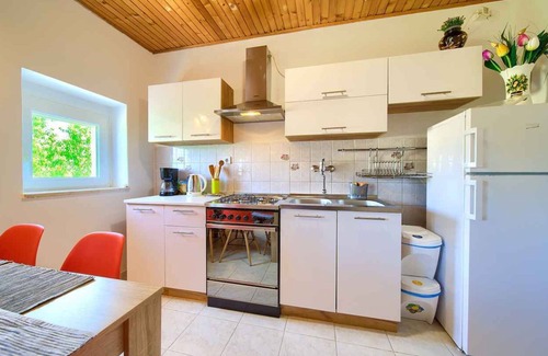Milovcici Apartment | Holiday apartment with three bedrooms