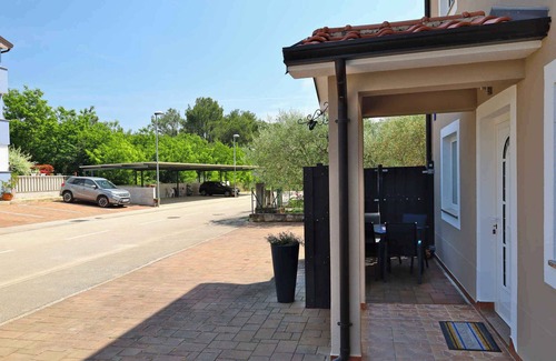 Murine Apartment | Holiday apartment with internet, air conditioning, terrace in a quiet location
