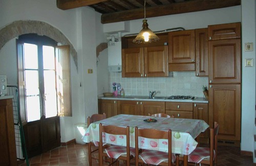 Asciano Apartment | Holiday apartment with swimming pool and patio