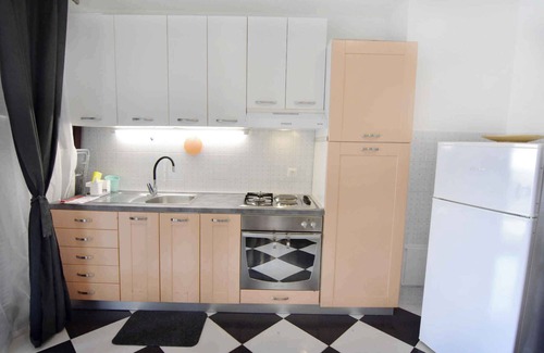Umag Apartment | Holiday apartment with terrace near Umag