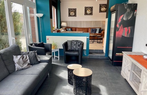 Stoumont House | Holiday Home in Moutoûyet with Pool & Sauna
