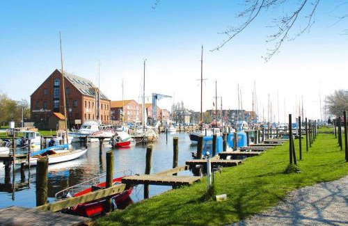 Orth Apartment | Holiday Complex Orther Reede Fehmarn, cleaning included