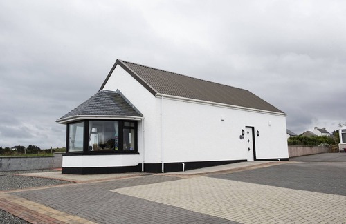 Isle of Lewis Cottage | Holiday Cottage, barn conversion, on the Isle of Lewis, close to Stornoway.