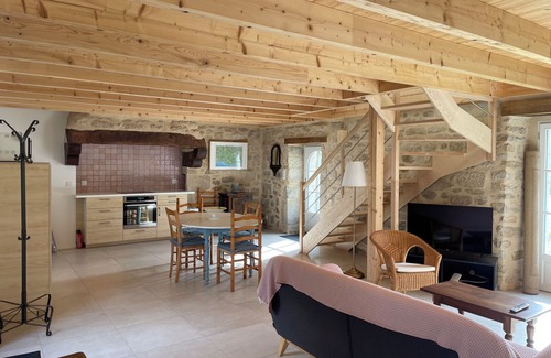 Querrien House | Holiday cottage with swimming pool - sleeps - Bretagne Finistère Sud