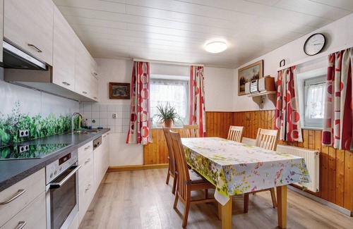 Dillingen an der Donau House | Holiday Home 'Haus Steinheim' with Shared Terrace, Shared Garden and Wi-Fi