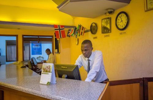 Central Kampala Hotel | Holiday Express Hotel Kampala