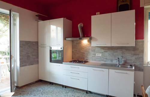 Piombino Apartment | Holiday flat near the sea on the Tuscan coast opposite the Island of Elba