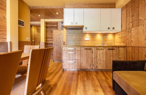 Cadipietra Apartment | Holiday flat 'Zimmerhofer Kristall' with wellness facilities at Hotel Schwarzenstein