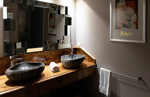 La Chapelle-Aubareil House | Holiday home with private indoor pool
