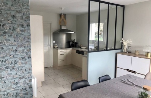 Saint-Gildas-de-Rhuys House | Holiday Home 'Maison Ty Rhuys' with Private Pool, Private Terrace and Wi-Fi