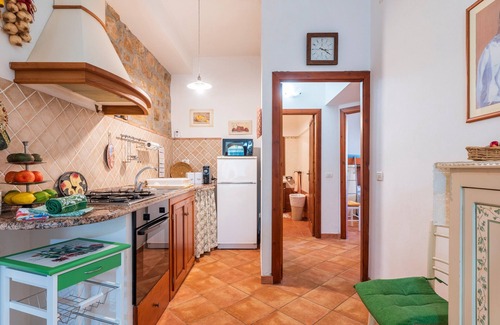 Santa Maria Navarrese House | Holiday Home 'Sa Domu De Ettore' with Private Terrace, Wi-Fi and Air Conditioning