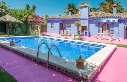 Los Gallos-Cerromolino House | Holiday Home Majorel by Interhome