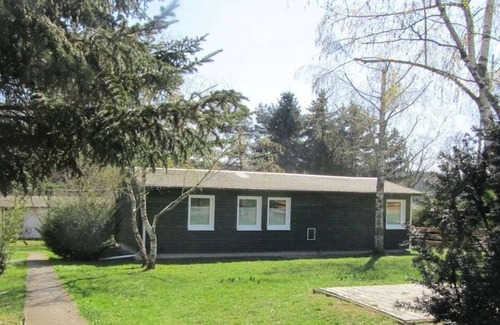 Zeulenroda-Triebes House | holiday home on the lake