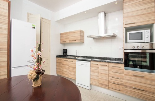 Sant Pere Pescador Villa | Holiday Home in St Pere Pescador with Pool