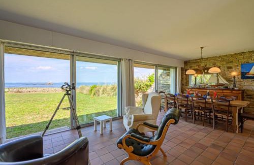 Saint-Pierre-Quiberon House | Holiday Home Maison du Fozo by Interhome