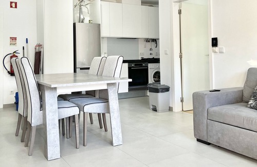 Azenhas do Mar House | Holiday Home 'Forest Village' with Mountain View, Shared Pool and Wi-Fi