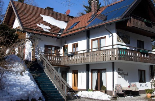 Bad Toelz Apartment | Holiday home 1 1 - Holiday apartment family Hanfstängl