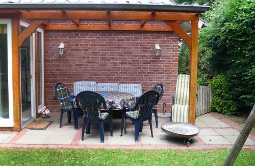 Norderteil House | Holiday Home Achtern Diek by Interhome