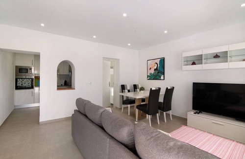 Pechao House | Holiday Home Adelino Guest House with Garden, Grill, A/C & Wi-Fi