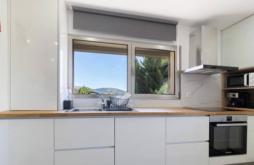 Goaes House | Holiday Home 'Al Do Paço - Between Braga and Geres' with Mountain View, Wi-Fi and Air Conditioning
