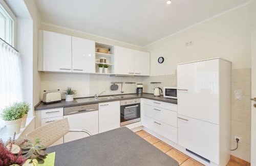 Niederhelden House | Holiday Home Am Golf- und Reitpark by Interhome