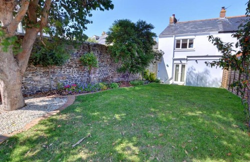 Appledore House | Holiday Home Apple Tree Cottage