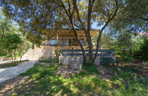 Loviste House | Holiday Home Artina 1