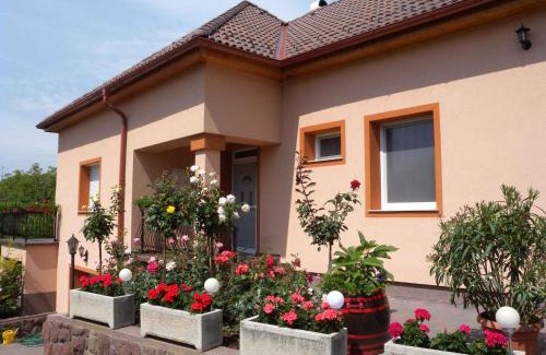 Balatonfuzfo House | Holiday home Balatonfuzfo - Balaton 18797