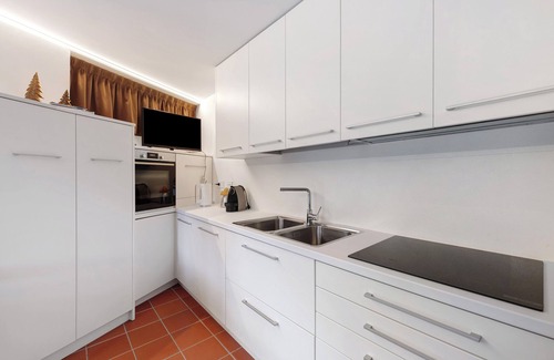 Cortinaccia House | Holiday Home 'Bel Sass' with Mountain View, Private Terrace and Wi-Fi