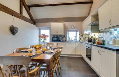 Garn Fadryn House | Holiday Home Beudy Wnadl by Interhome