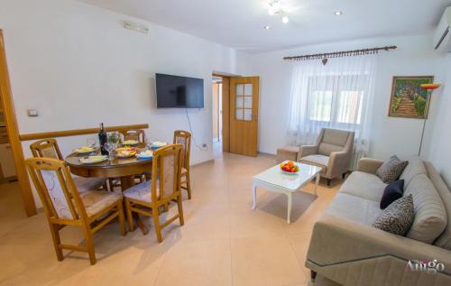 Ljubuski House | Holiday Home Blaz