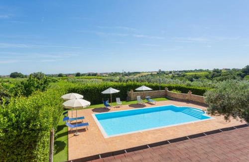 Crecchio House | Holiday Home Borgo Agrituristico Il Pino-3 by Interhome