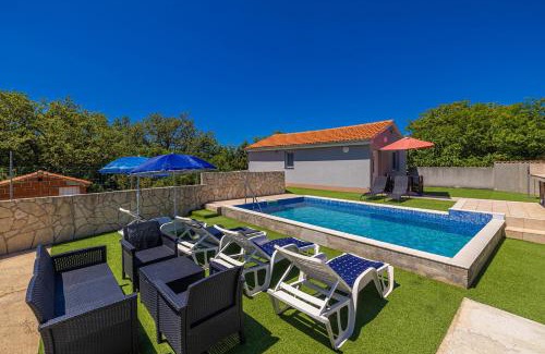 Linardici House | Holiday Home Boro