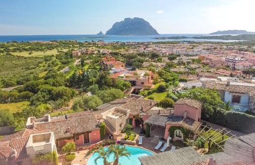 Porto San Paolo House | Holiday Home Bougainville 5 - Vista Village by Interhome