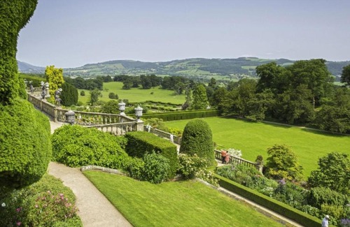 Meifod House | Holiday Home Bwthyn Bach by Interhome