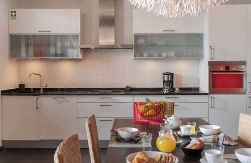 Porto Moniz House | Holiday home by the sea, Pipas do Avô - Seixal