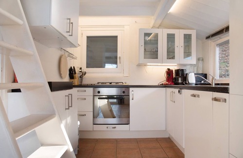 Villaggio Olandese House | Holiday Home "Casa Maro" with Shared Pool & Wi-Fi