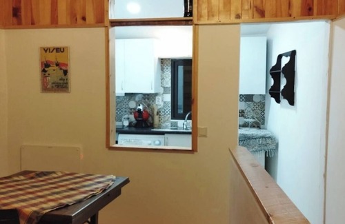 Sao Pedro do Sul House | Holiday Home 'Casa Das Moitinhas' with Mountain View, Private Terrace and Wi-Fi