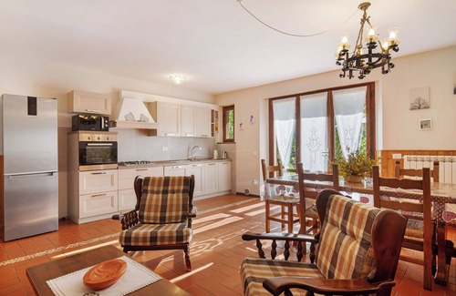 Careggine House | Holiday Home 'Careggine' with Mountain View, Private Terrace and Wi-Fi