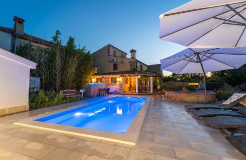 Pavicini House | Holiday Home Carla and Dajana