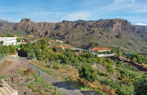 Mogan Apartment | Holiday Home "Casa Aguacate" with Mountain View, Pool & Wi-Fi