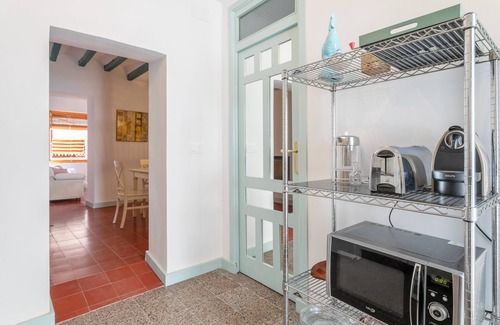 Aigues House | Holiday Home 'Casa Clara' with Sea View, Private Terrace and Wi-Fi